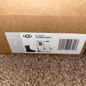 Ugg boots size 6